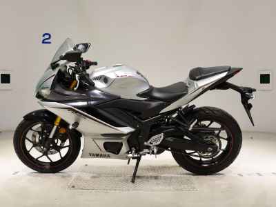 Yamaha YZF-R25 2020