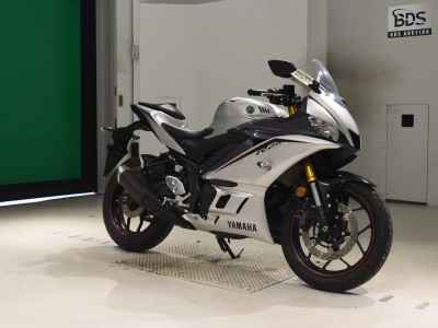 Yamaha YZF-R25 2020