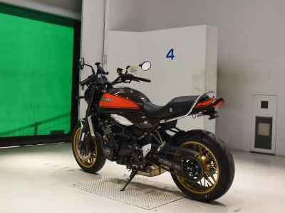 Kawasaki Z900RS 2022