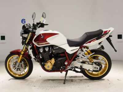 Honda CB1300SF 2023