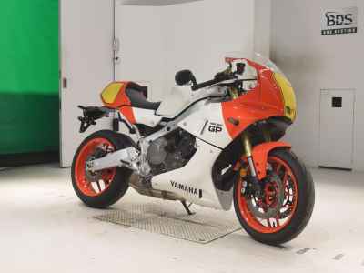 Yamaha XSR900 GP 2024