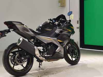 Kawasaki Ninja 400 2021