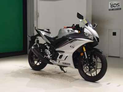 Yamaha YZF-R25 2020