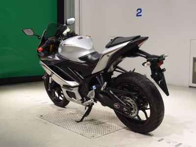 Yamaha YZF-R25 2020