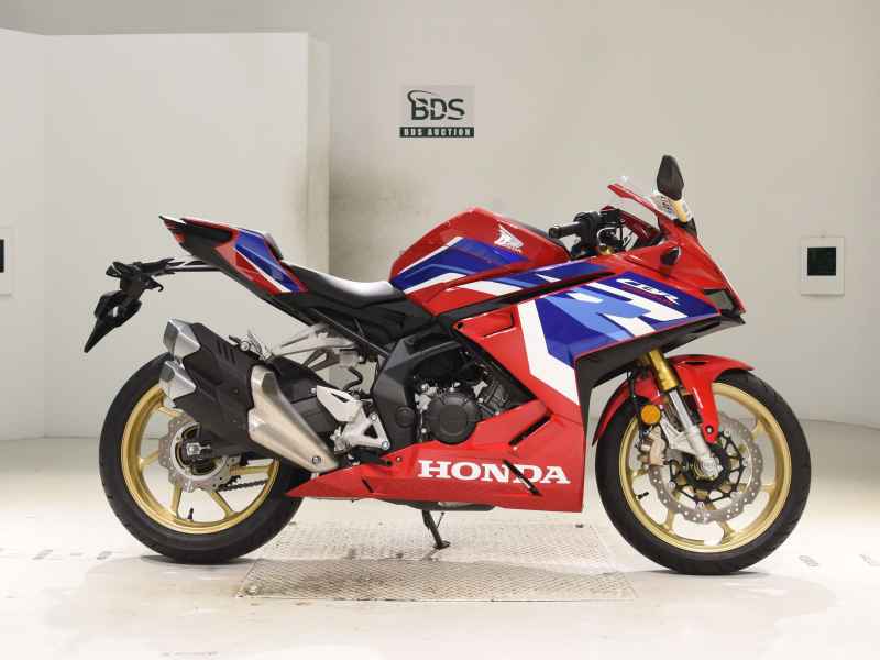 Honda CBR250RR 2023