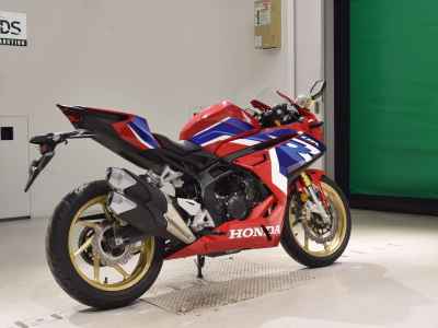 Honda CBR250RR 2023