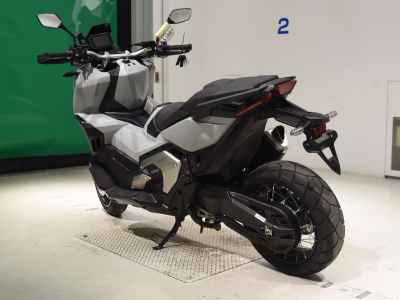 Honda X-Adv 750 2021