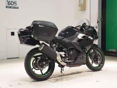 Kawasaki Ninja 400 2021