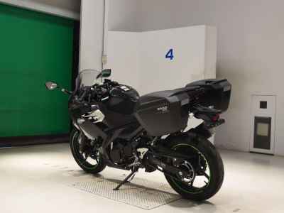 Kawasaki Ninja 400 2021
