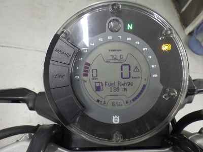 Husqvarna Svartpilen 401 2021