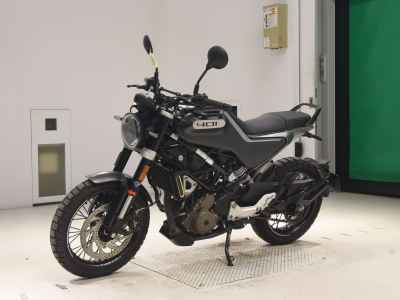 Husqvarna Svartpilen 401 2021