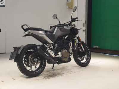 Husqvarna Svartpilen 401 2021