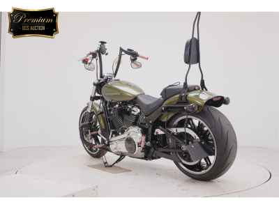 Harley-Davidson Breakout FXBRS1870 2022