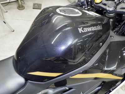 Kawasaki Ninja ZX-4R SE 2025
