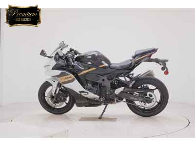 Kawasaki Ninja ZX-4R SE 2025