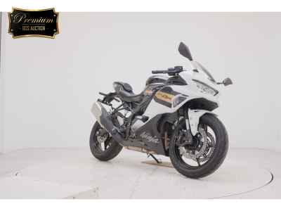 Kawasaki Ninja ZX-4R SE 2025