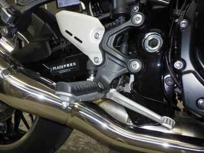 Kawasaki Z900RS 2025