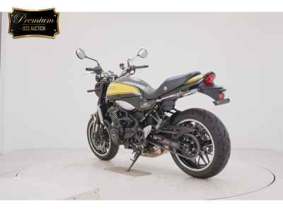 Kawasaki Z900RS 2025