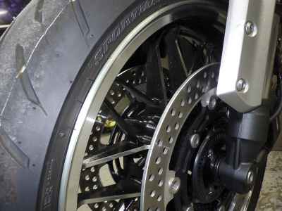 Kawasaki Z900RS 2025