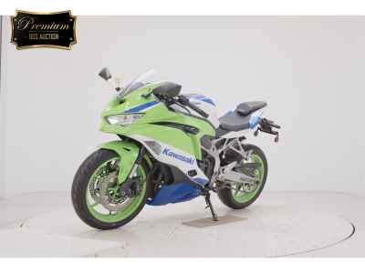 Kawasaki Ninja ZX-4RR 2024