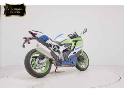 Kawasaki Ninja ZX-4RR 2024