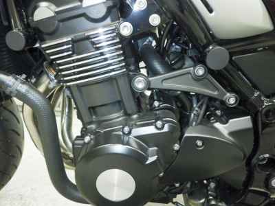 Kawasaki Z900RS 2025