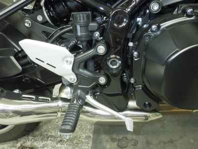 Kawasaki Z900RS 2025