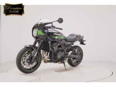 Kawasaki Z900RS 2025