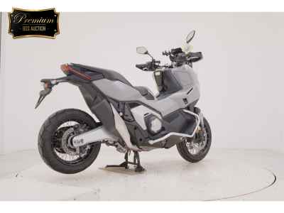 Honda X-Adv 750 2025
