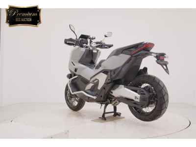 Honda X-Adv 750 2025
