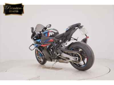 BMW M1000RR 2025