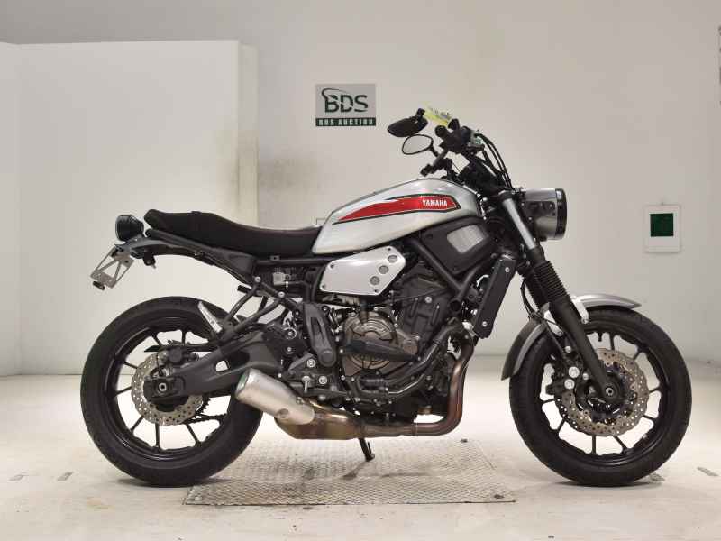 Yamaha XSR700 2021