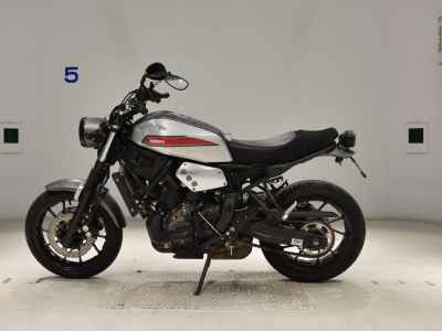 Yamaha XSR700 2021