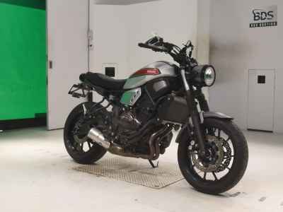 Yamaha XSR700 2021