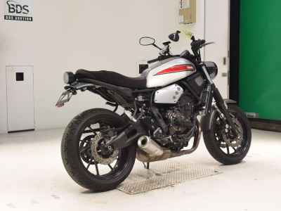 Yamaha XSR700 2021