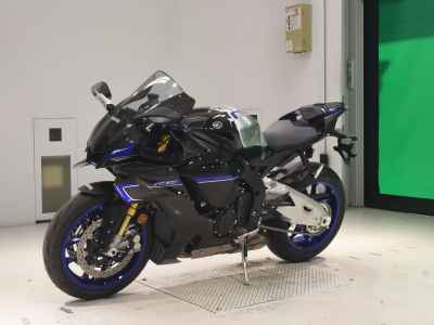 Yamaha YZF-R1M 2025