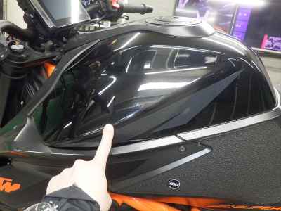 KTM 1290 Super Duke R 2021