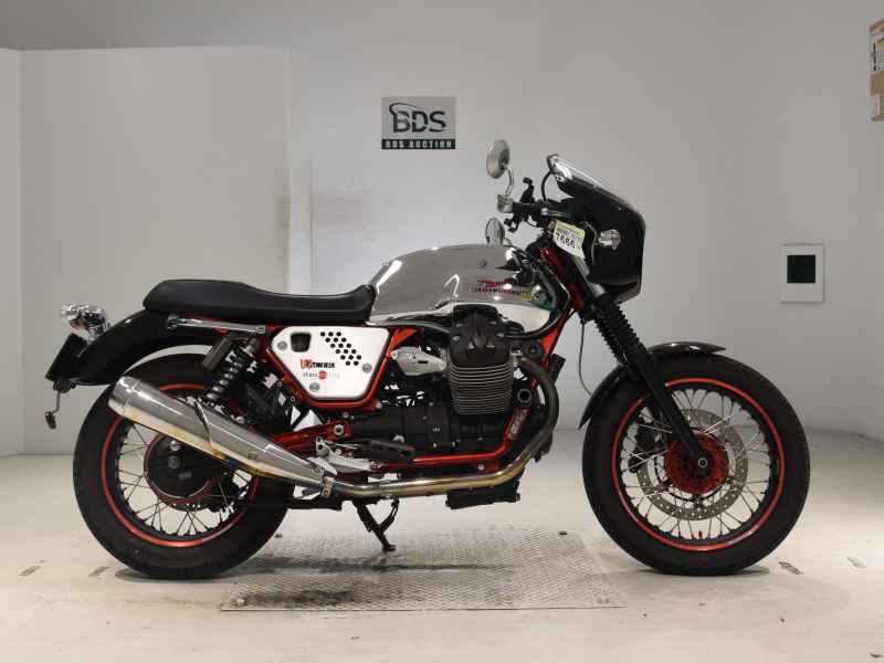 Moto Guzzi V7 Racer 2014