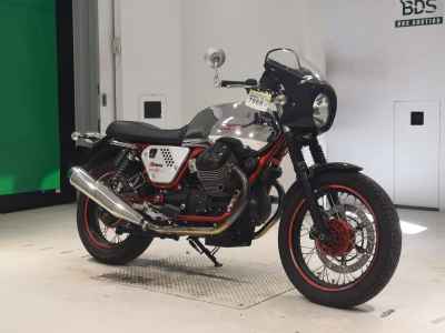 Moto Guzzi V7 Racer 2014
