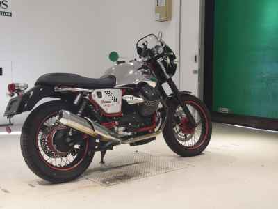 Moto Guzzi V7 Racer 2014