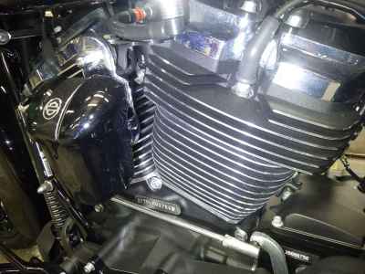 Harley-Davidson Softail FXDRS1870 2021