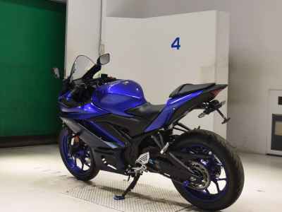 Yamaha YZF-R25 2022