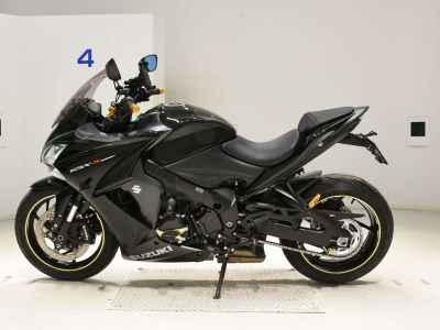 Suzuki GSX-S1000F 2021