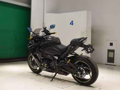 Suzuki GSX-S1000F 2021