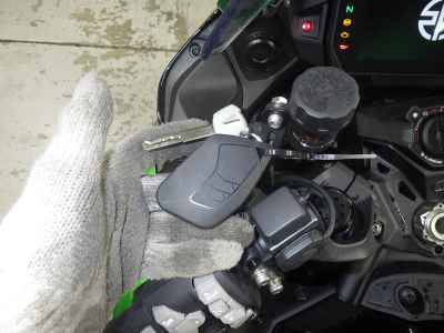 Kawasaki Ninja H2 SX 2025