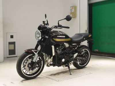 Kawasaki Z900RS 2024