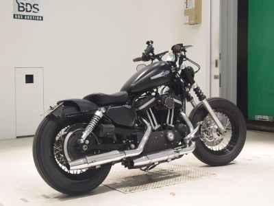 Harley-Davidson Sportster Custom XL1200C 2013