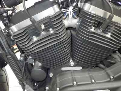 Harley-Davidson Sportster Iron XL883N 2021