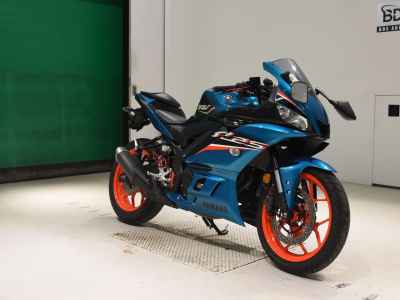 Yamaha YZF-R25 2021