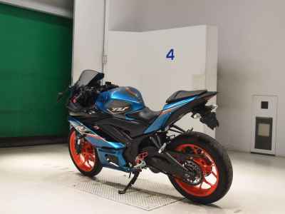 Yamaha YZF-R25 2021